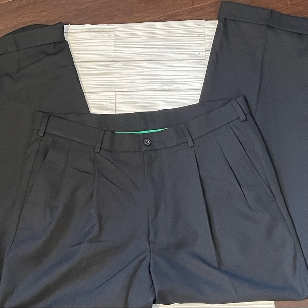 PGA TOUR Men's Pleated Front Golf Pant Sz 36x30 In Black
